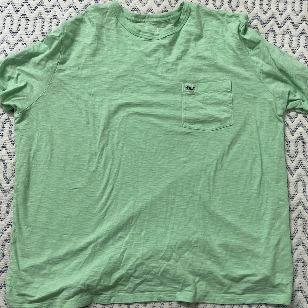 VV tee